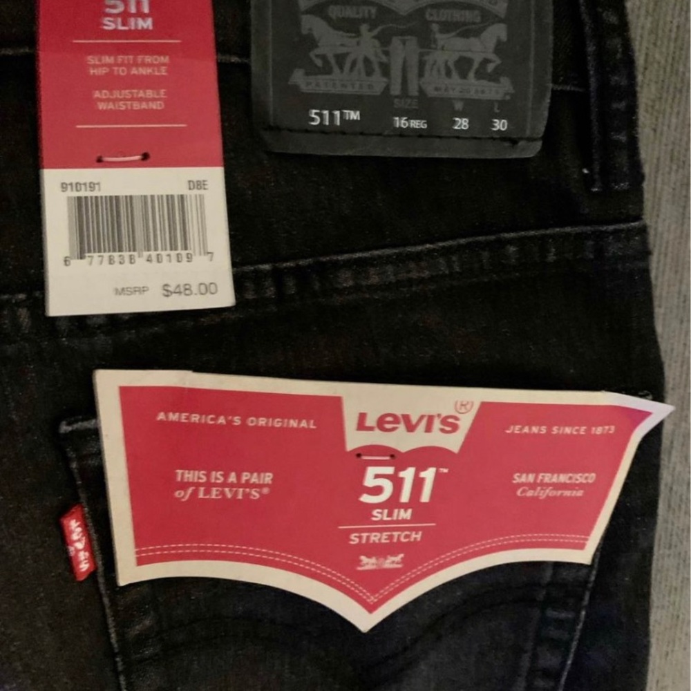 Levi’s size 16 Reg 28x30 jeans